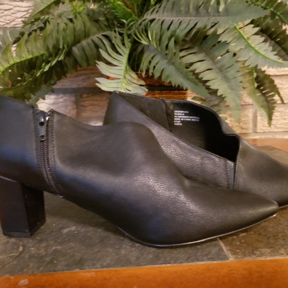 Black leather shooties